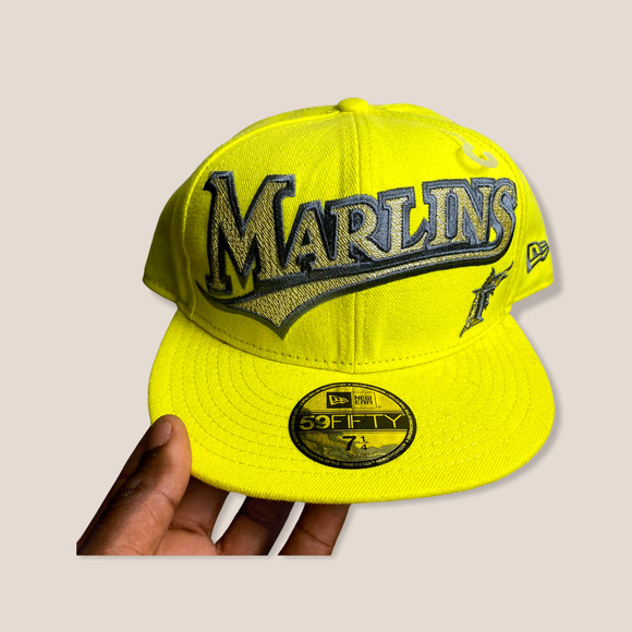NWT Florida Marlins fitted hat 7 1/4 - Picture 1 of 4